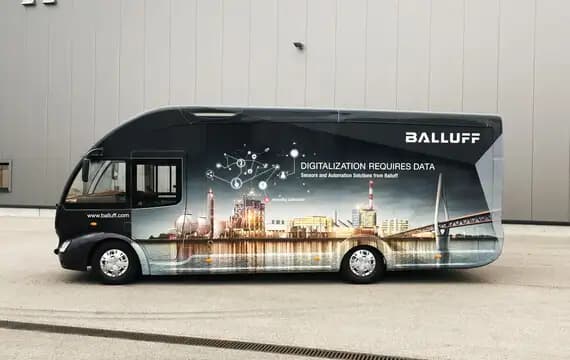 Ưu điểm của quảng cáo roadshow xe bus