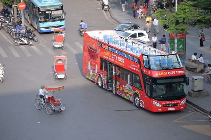 Mẫu xe bus 2 tầng có mở mui